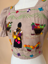 Cargar imagen en el visor de la galería, Crop top MUJERCITA PURÉPECHA