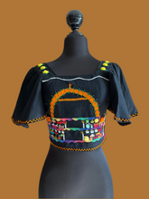 Cargar imagen en el visor de la galería, Blusa personalizada "Mi altar" para año 2026