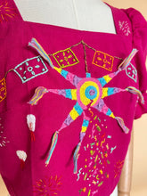 Cargar imagen en el visor de la galería, Top PIÑATA