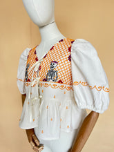 Cargar imagen en el visor de la galería, Top CALAVERITA