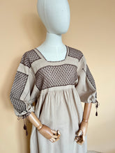 Cargar imagen en el visor de la galería, VESTIDO ERANDINI