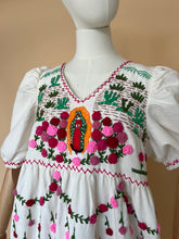 Cargar imagen en el visor de la galería, Vestido TEPEYAC para entrega en Marzo 2026
