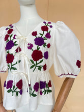 Cargar imagen en el visor de la galería, Top TERCIOPELO entrega en año 2026
