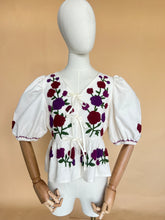 Cargar imagen en el visor de la galería, Top TERCIOPELO entrega en año 2026
