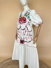 Cargar imagen en el visor de la galería, Vestido TEPEYAC para entrega en Marzo 2026
