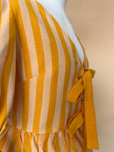 Cargar imagen en el visor de la galería, Top el color del Cempasúchil para entrega en Diciembre 2025
