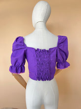 Cargar imagen en el visor de la galería, Croptop NOSOTRAS - Celebración de mujeres y comunidad
