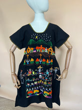 Cargar imagen en el visor de la galería, Mini vestido ÁNIMAS

