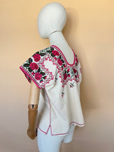 Cargar imagen en el visor de la galería, Huanengo Leticia
