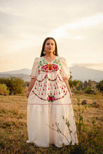 Cargar imagen en el visor de la galería, Vestido TEPEYAC para entrega en Marzo 2026
